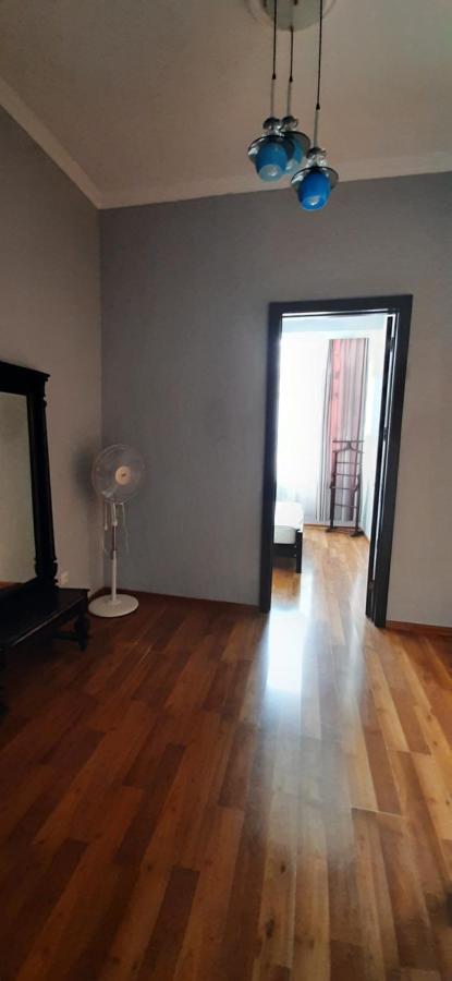 Apartment On Aleksandr Pushkin Street Tbilisi Buitenkant foto
